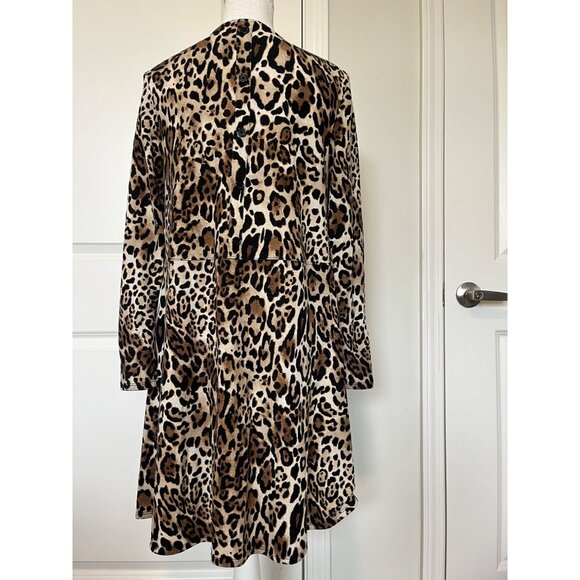 Chicos Leopard Print Long Sleeve Tunic Top Size M High Low Stretch Knit Comfort - Picture 2 of 8